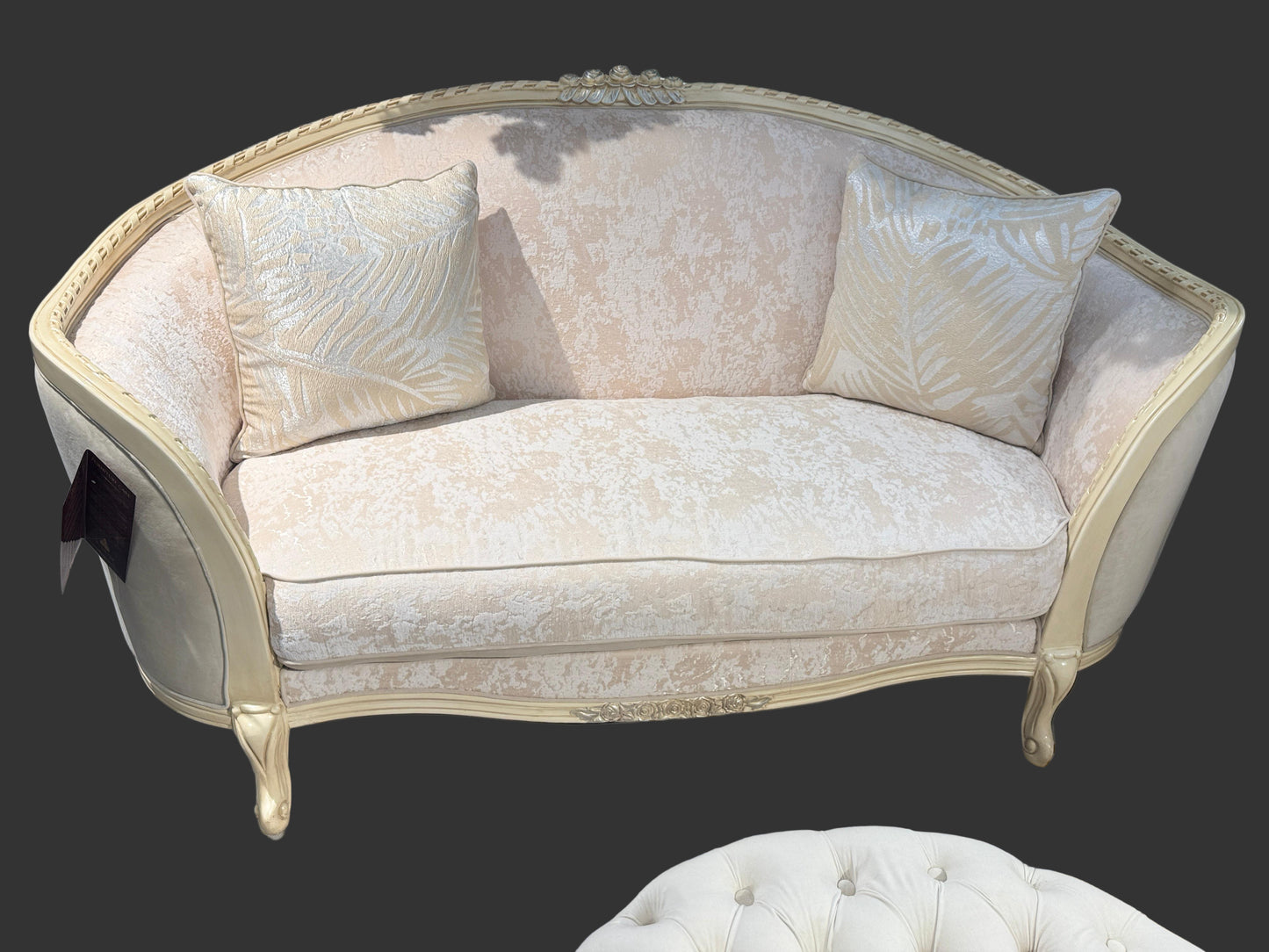 The Carnation 3&2&1&1 Tufted Fabric