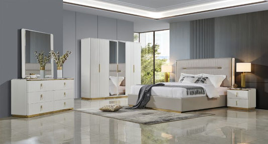 The Royal Embrace Bed Set